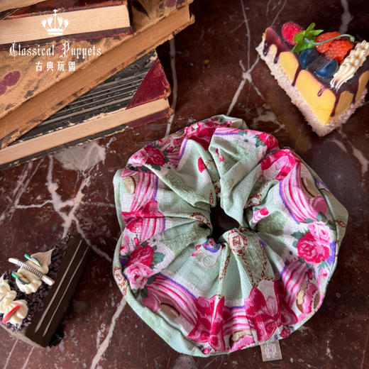 【积分兑换，60天内发货】草莓茶壶公主大肠发圈 绿色 古典玩偶 Lolita 商品图0