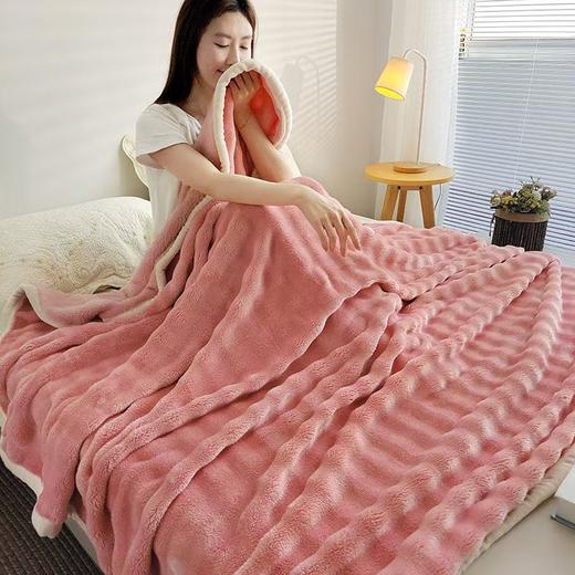 床上小暖炉！【曼魅罗--软糯兔兔绒多功能毛毯】柔软细腻 舒适透气 纯色双面加厚兔兔绒 马卡龙系列高颜值 快速升温 熟睡锁温 蓬松保暖 盖毯/床单/披肩等多场景使用 商品图9