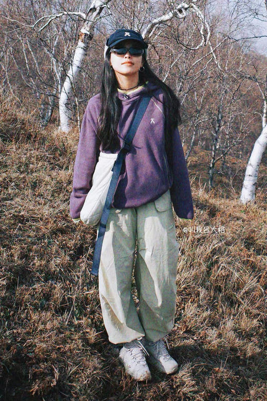 慵懒方程式！裸+同款~！城市山系风！男女高密度摇粒绒情侣连帽衫 商品图1