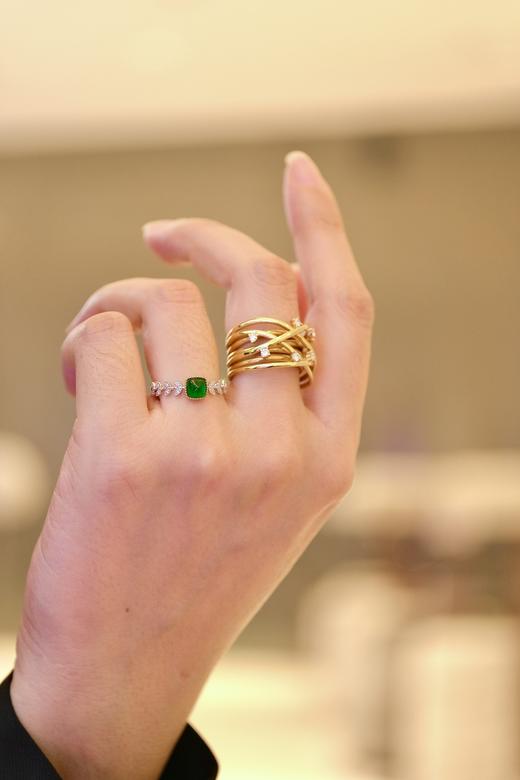 18k金麦穗款糖塔祖母绿戒指 （下单备注圈口可定制）JY 商品图1