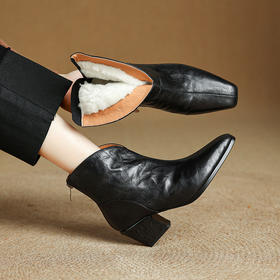 【预售5天】真皮真毛粗跟羊皮短靴女冬季羊羔毛雪地靴方头高跟瘦瘦靴保暖大棉鞋MLJ&C210