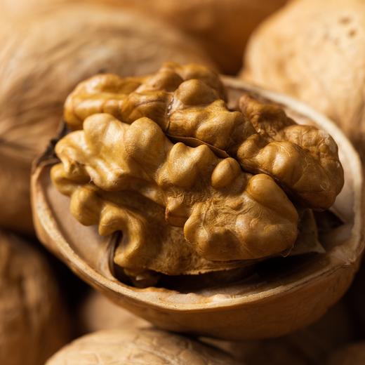 新疆185纸皮核桃|壳薄易剥一捏即碎！新鲜、饱满、香脆 商品图2