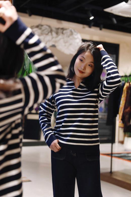 花痴私服好物分享 经典气质休闲条纹海魂衫！休闲包容松弛感十足，时髦显年轻！双面织超密面料，17%山羊绒混纺上身特别软糯，0扎感，之&禾同源代工厂出品！一件舒服、保暖、显瘦又不费心思搭配的搭配神器 商品图5