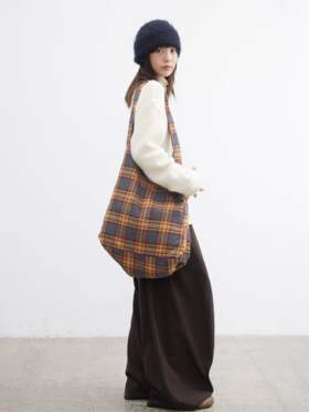 步履不停/5D52034C/撞色托特单肩轻量格纹包