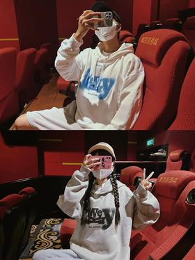 我的镜头里全是你