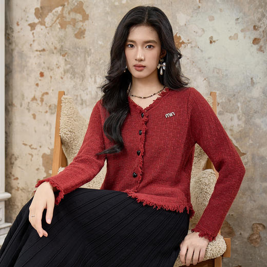 奢姿大码女装2025秋季粗花毛边V领针织衫胖妹妹min立体装饰上衣9853691001 商品图2