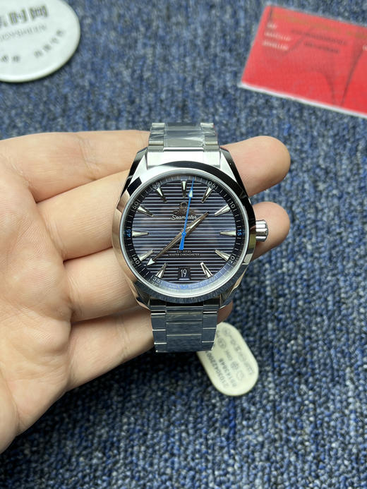 UVS欧米茄 OMEGA 海马150米系列“柚木蓝” 蓝针海马 男士腕表
机芯：搭载改Cal.8500 商品图1