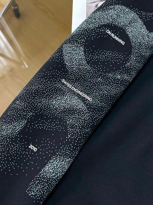 D110624秋冬新款胸前LOGO印花圆领加绒卫衣男款日常通勤百搭上衣 商品图5