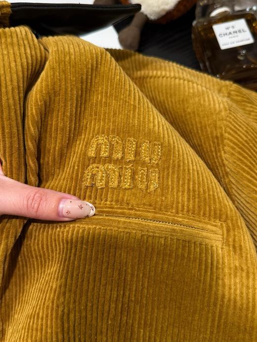 miu家25年秋冬首发灯芯绒棉服 商品图12