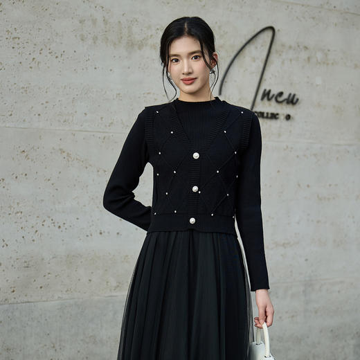 奢姿大码女装2025秋季减龄钻饰设计V领上衣胖妹妹时尚百搭背心9854653816A 商品图2