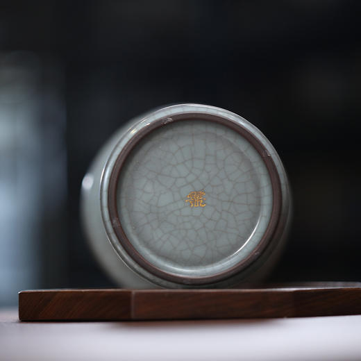 问鼎官窑宋青金标花觚尊（缺货） 商品图4