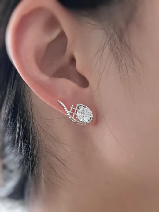 「轨迹」钻石18k白金网球耳钉 商品图2