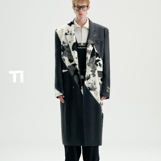 启世录TIWILLTANG"麂烬云衍"嵿级定织奶牛纹毛拼皮草长款大衣冬 商品图0