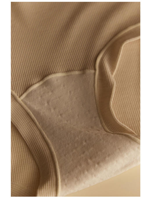 解锁舒适新境界！零碳莫代尔抗菌内裤！50S莫代尔，触肤柔软，犹如人体第二次肌肤，每一寸都透着自然的轻抚。7A级抗菌标准，水洗150次仍具有抗菌力！更长效！有效抑制三大细菌🦠，满满的安全感。 商品图3