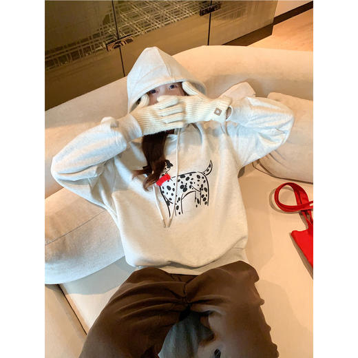 【169元任选2件】现货！花灰色斑点狗连帽加绒卫衣 商品图2