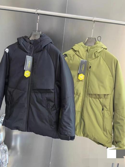 D110617户外Proton LT 轻量级防水防风保暖连帽棉衣男款 商品图3