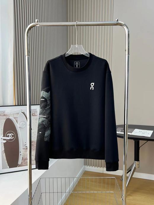 D110624秋冬新款胸前LOGO印花圆领加绒卫衣男款日常通勤百搭上衣 商品图0