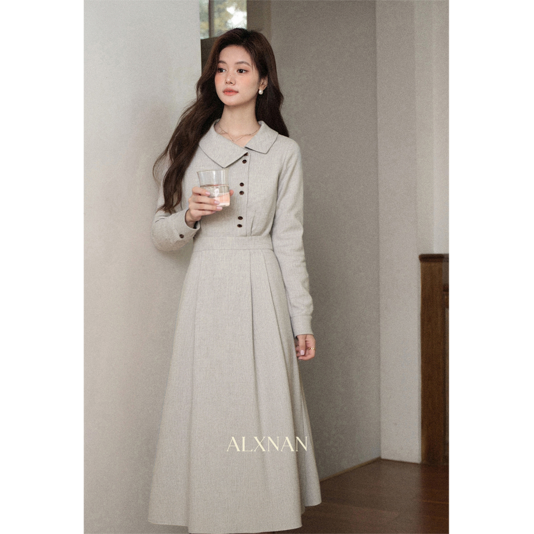 鹿向南【时光恋人】设计感复古长袖连衣裙女秋季高级感法式气质裙QJD00622