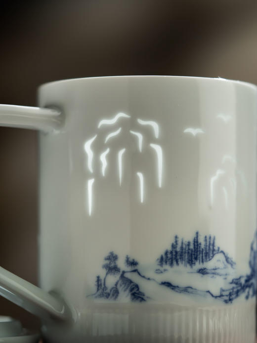 新品 富玉 | 景德镇陶瓷溪山清韵茶漏杯带盖水杯 商品图2