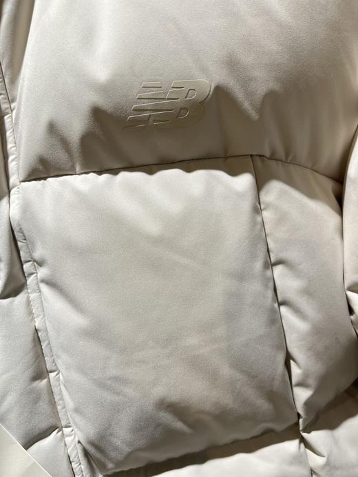【云粉节】 【新品】7楼 NewBalance时尚保暖休闲男羽绒服 吊牌价:2599元 商品图3