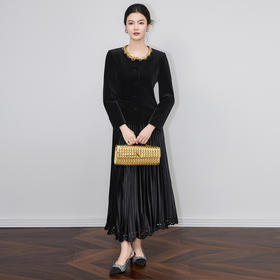 「高货wl」全新升级【铂金会员339/天猫459/差价120】(83657)洛诗琳2025秋冬轻奢名媛重工钉珠领丝绒小香风短款外套女