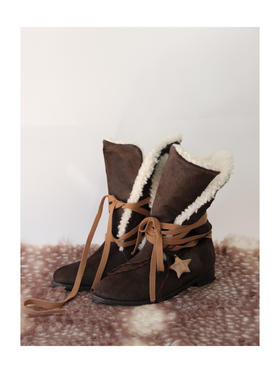 Kaiy Xiao 魔法星星系列  冰原雪绒绑带靴