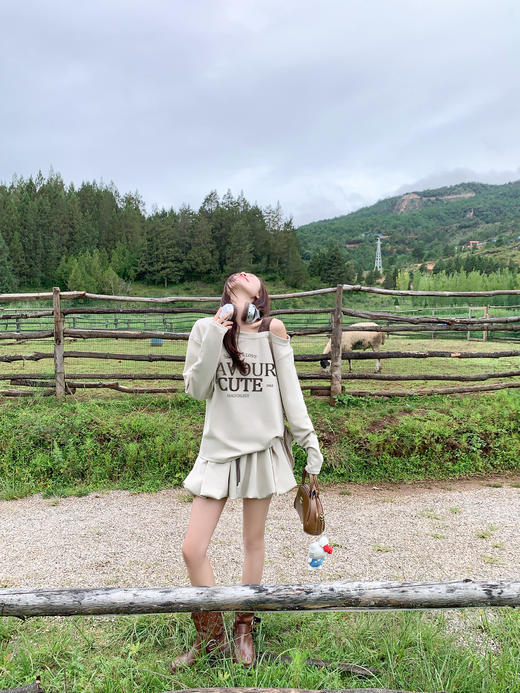 【129元任选2件】现货！杏色露肩上衣 or 杏色短裙 商品图10