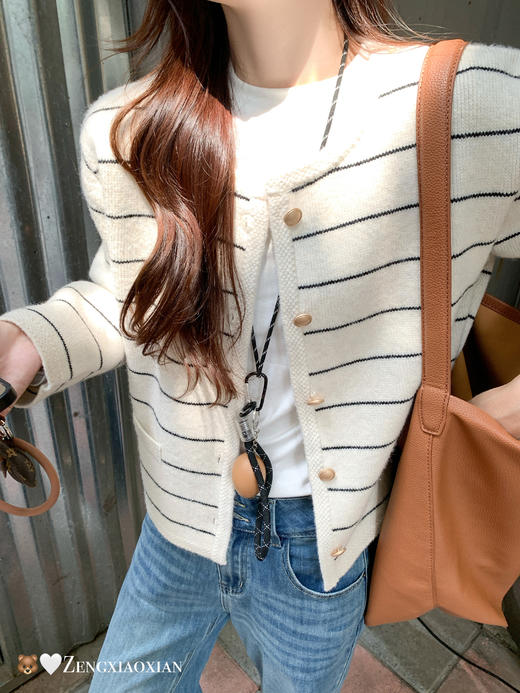 <曾小咸推荐> 现货秒杀！微信超特价！杏黑条毛衣开衫 日常199.99 立减100 秒杀99.99！ 商品图5