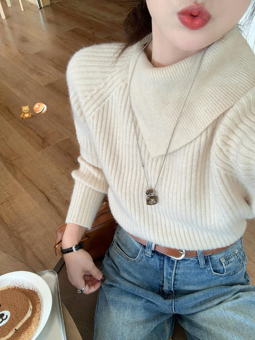 【149元任选2件】现货！杏色不规则大翻领毛衣 商品图6