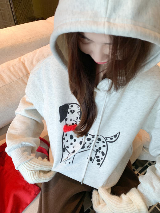 【169元任选2件】现货！花灰色斑点狗连帽加绒卫衣 商品图8