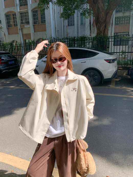 【269元任选2件】现货！成本巨贵，拍下包赚！杏色拉链夹克外套 商品图12