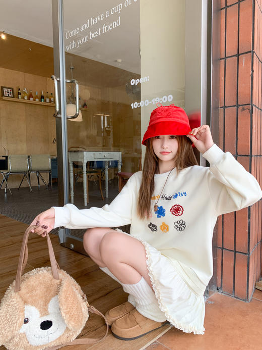 【169元任选2件】现货！杏色彩色绣花卫衣裙 商品图7