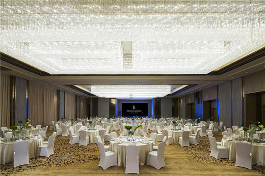 ★江苏年夜饭★ ￥5899起，2晚3间房+10人年夜饭桌餐！住金鸡湖畔【苏州尼盛万丽酒店】，年初一看舞狮表演！另有小年夜出发4天3晚套餐可选！2026年2月16日专享 商品图3