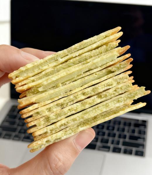 新口味碰撞❗️「甜原柿吉 薄脆夹心饼干 双口味」咸柠芝士➕开心果酱😋1.5mm薄的薯香小饼🍪酥酥薄脆 内馅丝滑绵密   🥺入口微甜不腻 夹心口味浓郁 商品图7