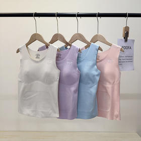 【保暖服饰丨猫人少女蚕丝保暖背心】面料亲肤舒适，触感细腻，高弹贴身不易变形，秋冬穿脱更自在，U型美背无痕百搭，穿着不露痕迹，自带BRA内搭减负，穿一件就够了，下单不支持备注不同尺码