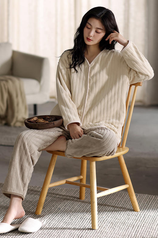 法黛琪冬季法兰绒女款睡衣保暖套装 551278 商品图5