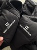 D1107100黑色绗缝帽檐字母刺绣连帽羽绒马甲 商品缩略图3