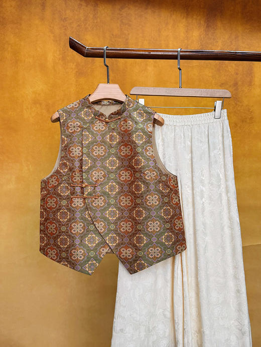 X253070-T马甲 商品图0