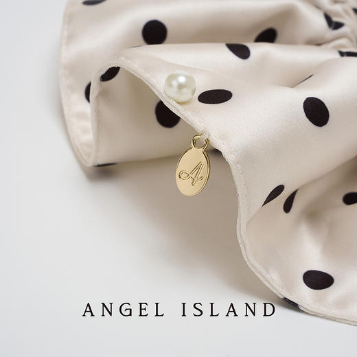 ANGEL ISLAND 香槟珍珠波点缎面大肠发圈发饰 商品图3