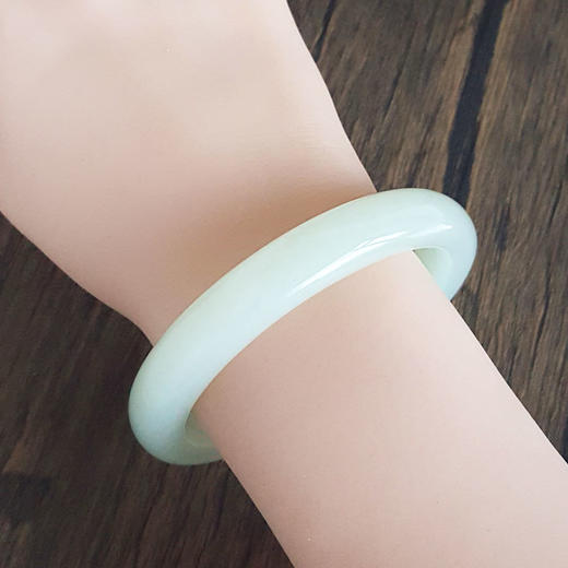 【天然正品】天然俄料正桩细腻油润度佳58.5号和田玉手镯58.5号（皆取最大值）女士050425AH35 商品图7