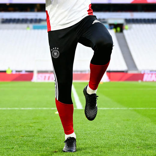 小李子ADIDAS阿迪达斯德国球迷版足球运动训练收腿裤成人男KB4442 商品图2