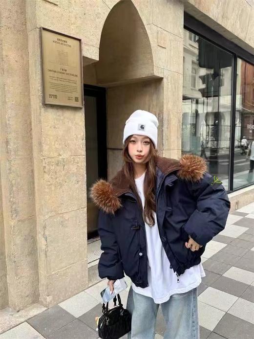 D110737大貉子毛牛角扣连帽“大翅膀”羽绒棉服男女同款 商品图1