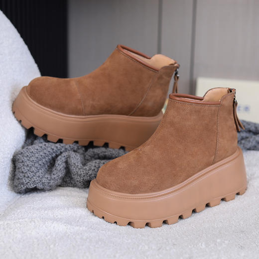 奥特莱斯 增高舒适 复古时尚休闲鞋 简约百搭 经典雪地靴 保暖舒适 防滑鞋底 商品图3