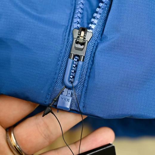 D110721时尚百搭2025冬季宽松版型鹅绒立领短款羽绒服男女同款 商品图13