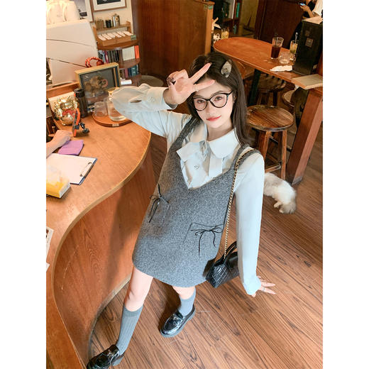 【179元任选2件】现货！韩系早秋灰色v领毛呢吊带背心连衣裙 商品图2