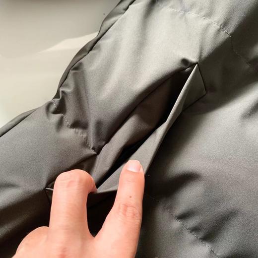 D110788男装黑色宽松休闲中长款立领连帽棉服外套 商品图11