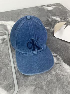 瑕疵Calvin Klein Jeans/CK 男女款可调节牛仔布刺绣标遮阳鸭舌帽帽子