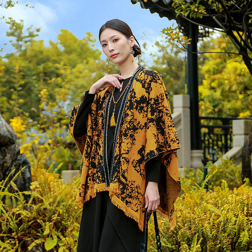 【新春推荐搭配】烟波渺水墨毛织披肩 | 黄色 酒红色 灰色 | 现货加急发 商品图0