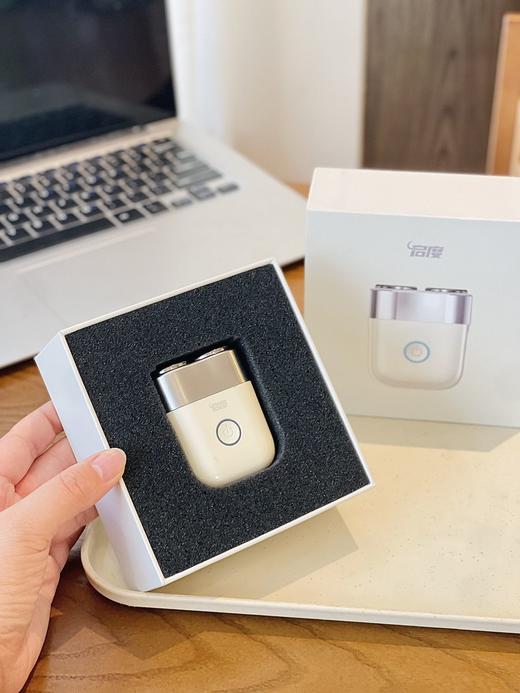 【清仓特惠，大牌同厂】启度便携式电动剃须刀充电全身水洗3D弧面双刀头锌合金机身男士送礼 商品图4