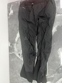 瑕疵ARC'TERYX/始祖鸟 BETA 未来之壳女士GTX户外防水硬壳冲锋裤23096